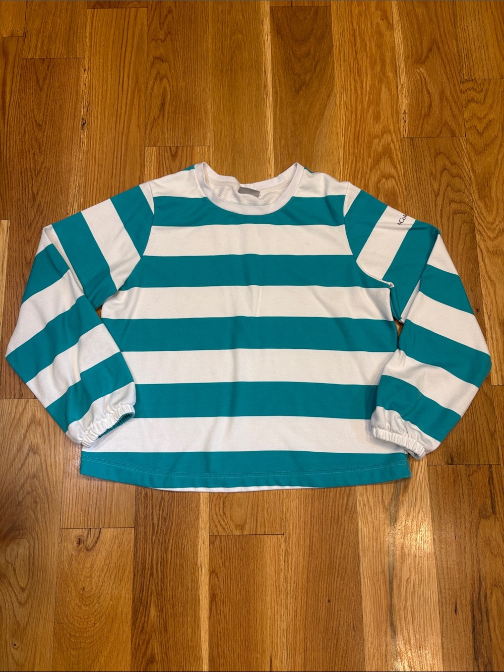Columbia Women's Trek Seasonal Rugby Stripe Sweatshirt in Bright Aqua/White